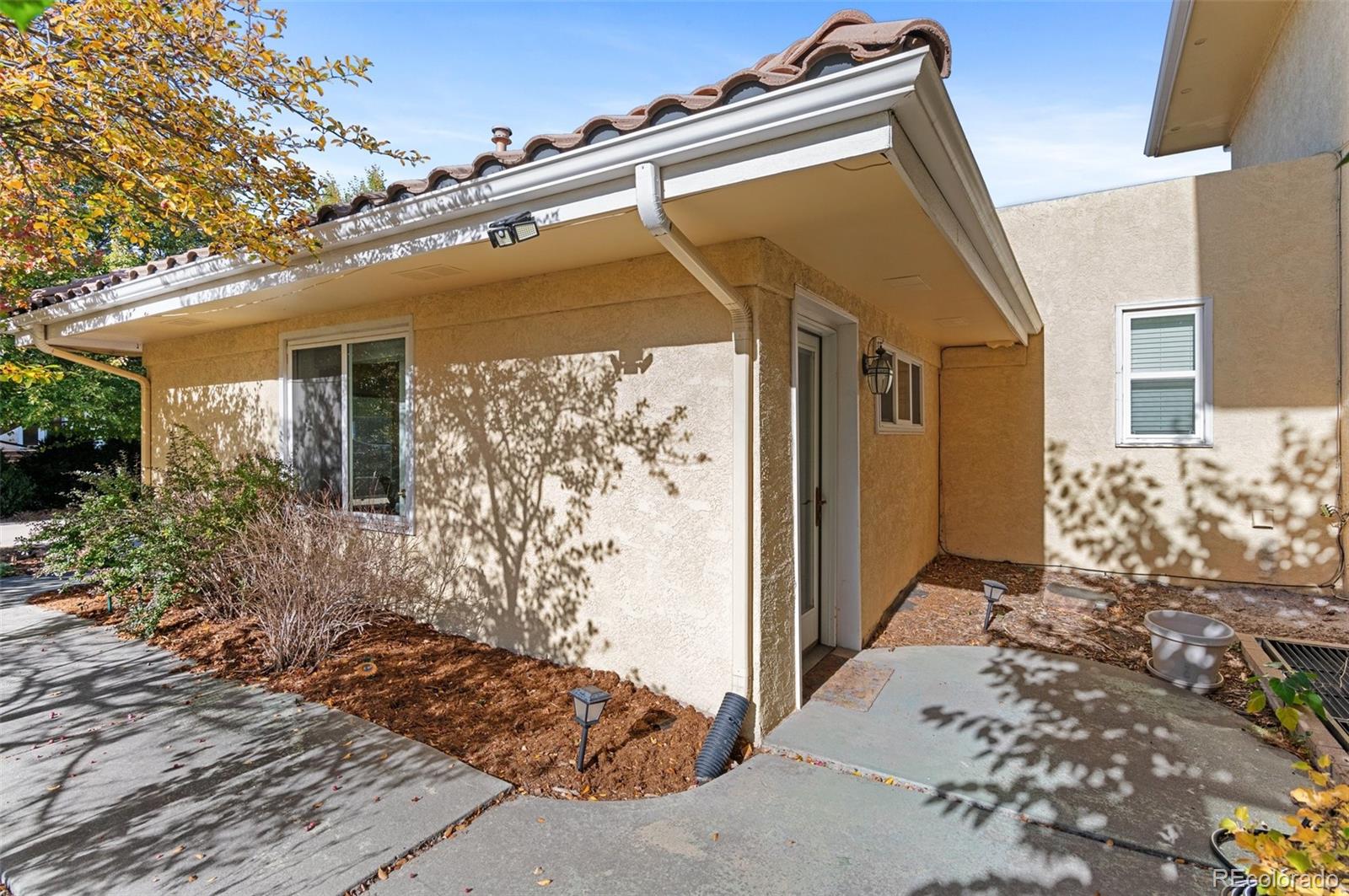 1814 S Uinta Way