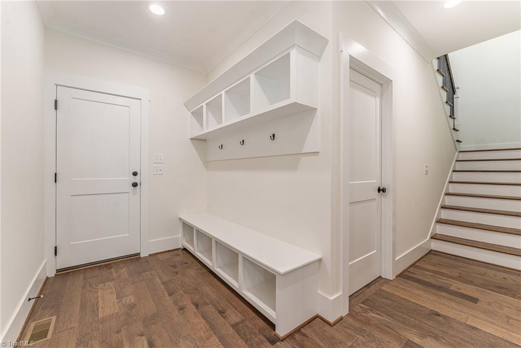 7603 White Retreat Court