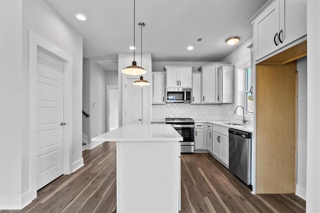 5131 Whaitley Lane