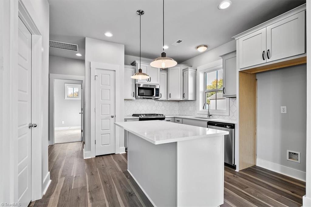 5131 Whaitley Lane