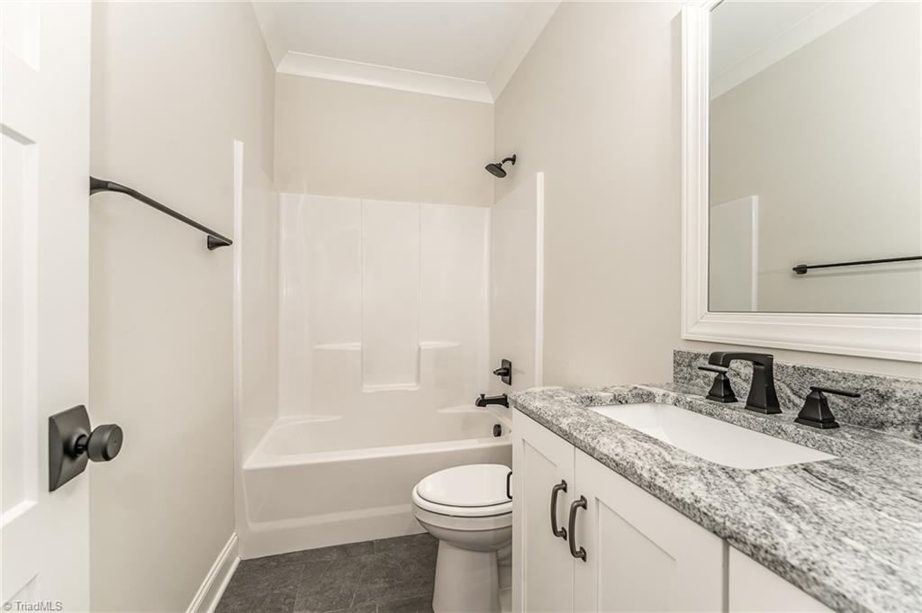 7429 Kingsley Place