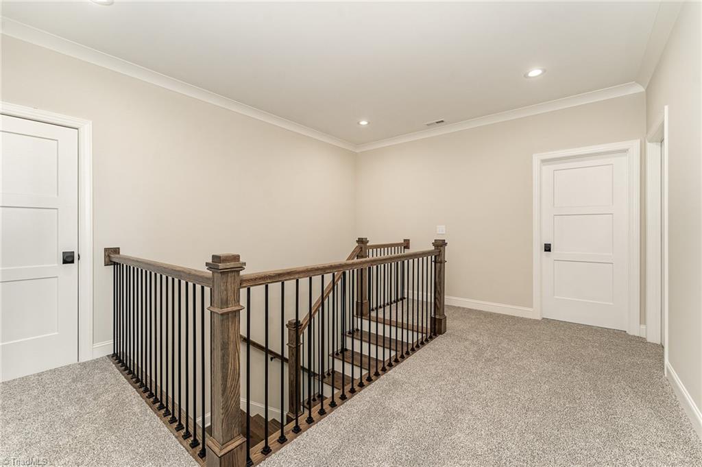 7429 Kingsley Place