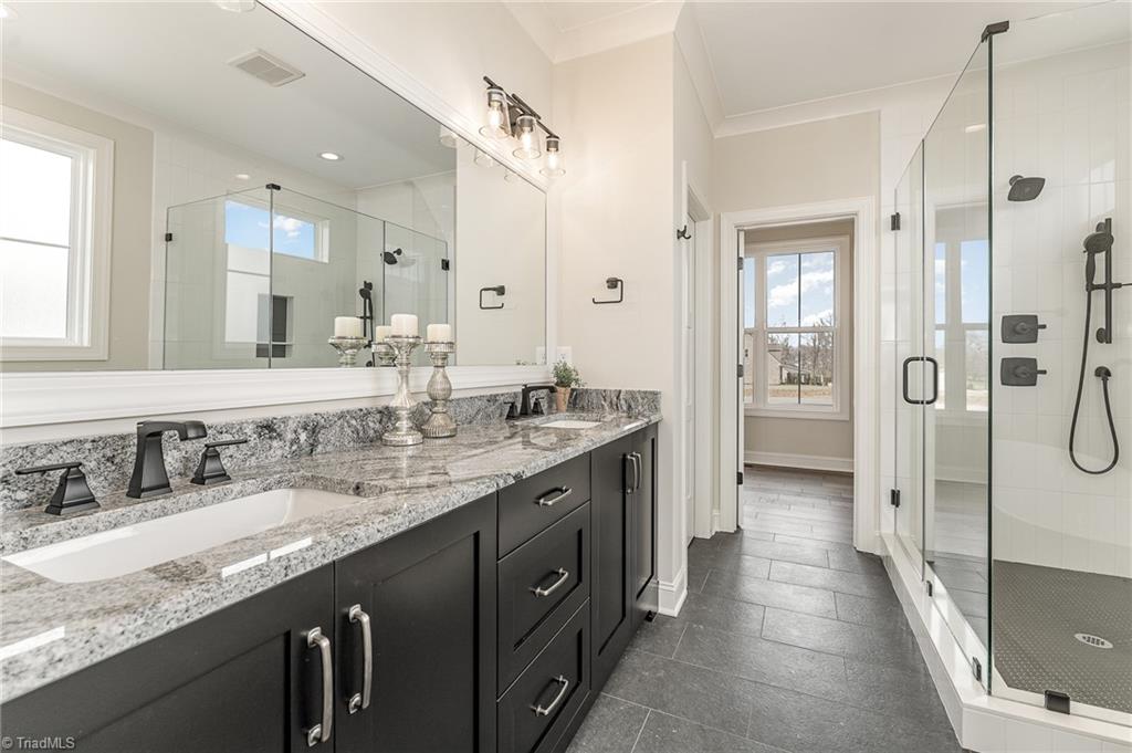 7429 Kingsley Place