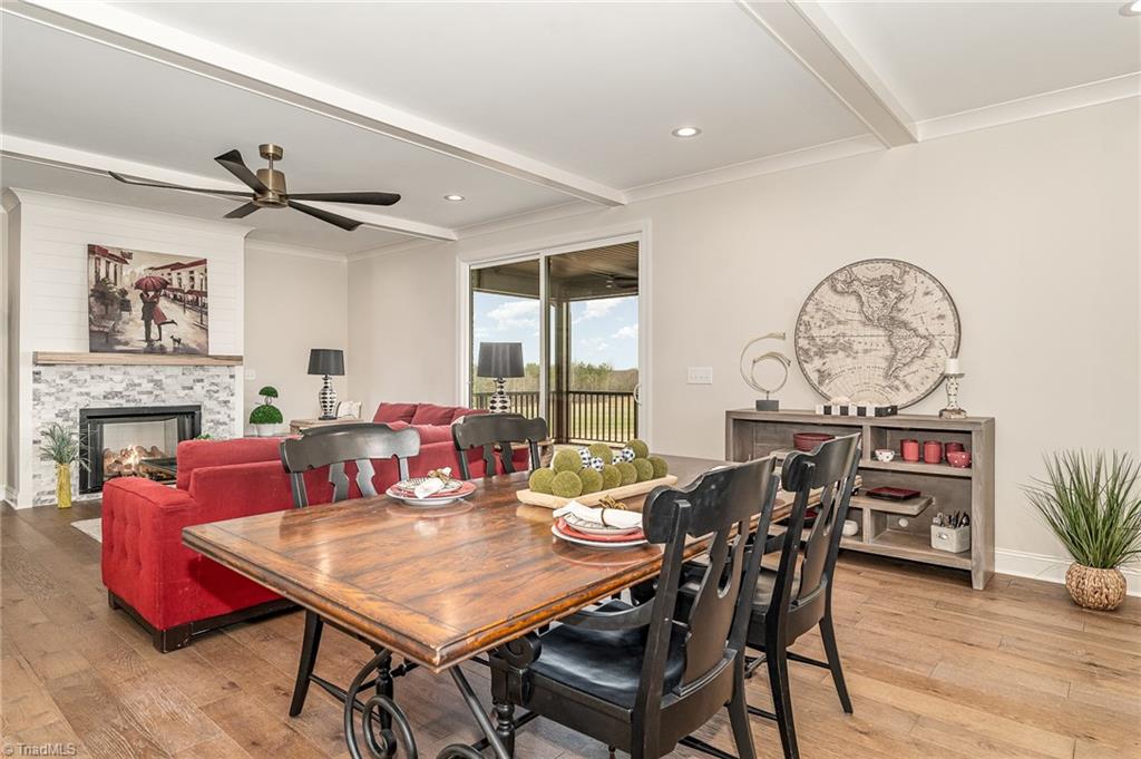 7429 Kingsley Place