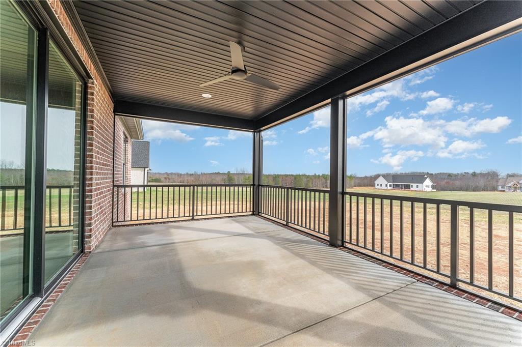 7429 Kingsley Place