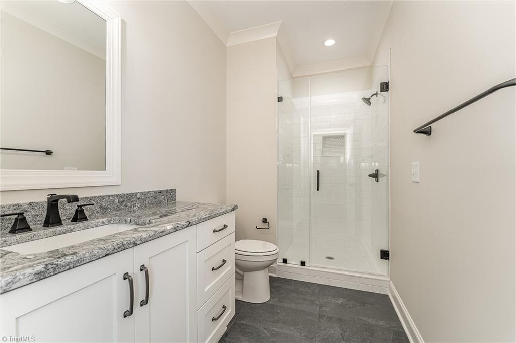 7429 Kingsley Place