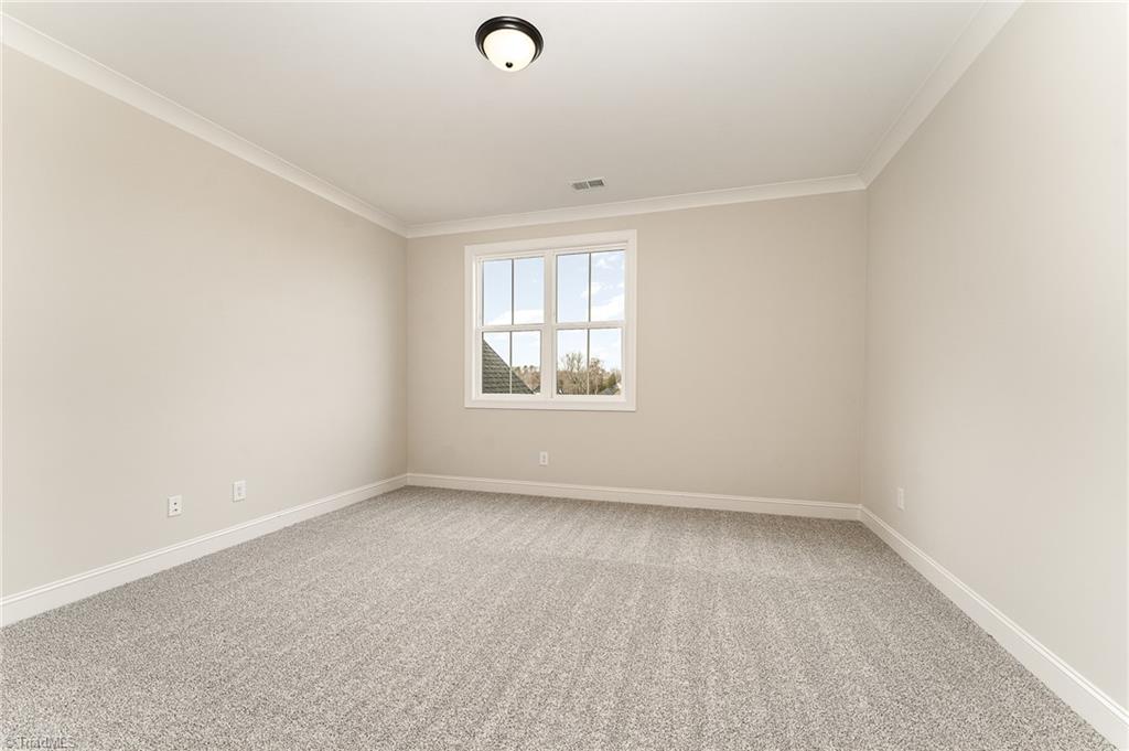7429 Kingsley Place