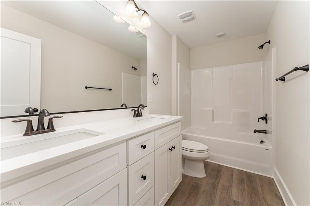 4902 Cannon Crossing Way