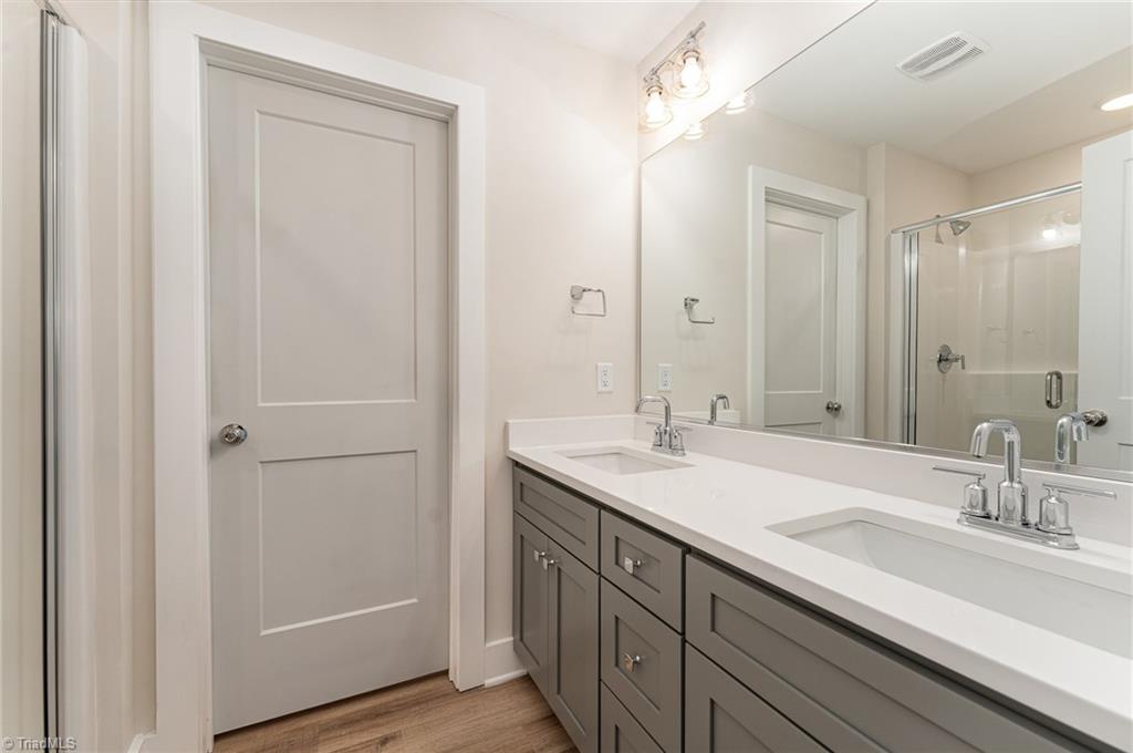 909 Cannon Crossing Circle