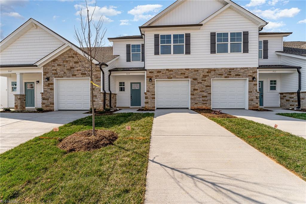 909 Cannon Crossing Circle