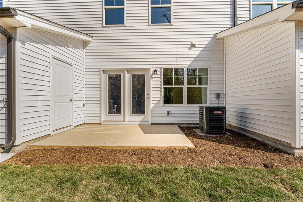 909 Cannon Crossing Circle