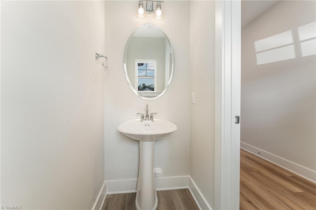 909 Cannon Crossing Circle