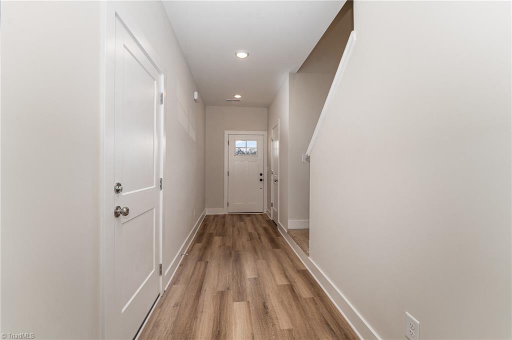 909 Cannon Crossing Circle