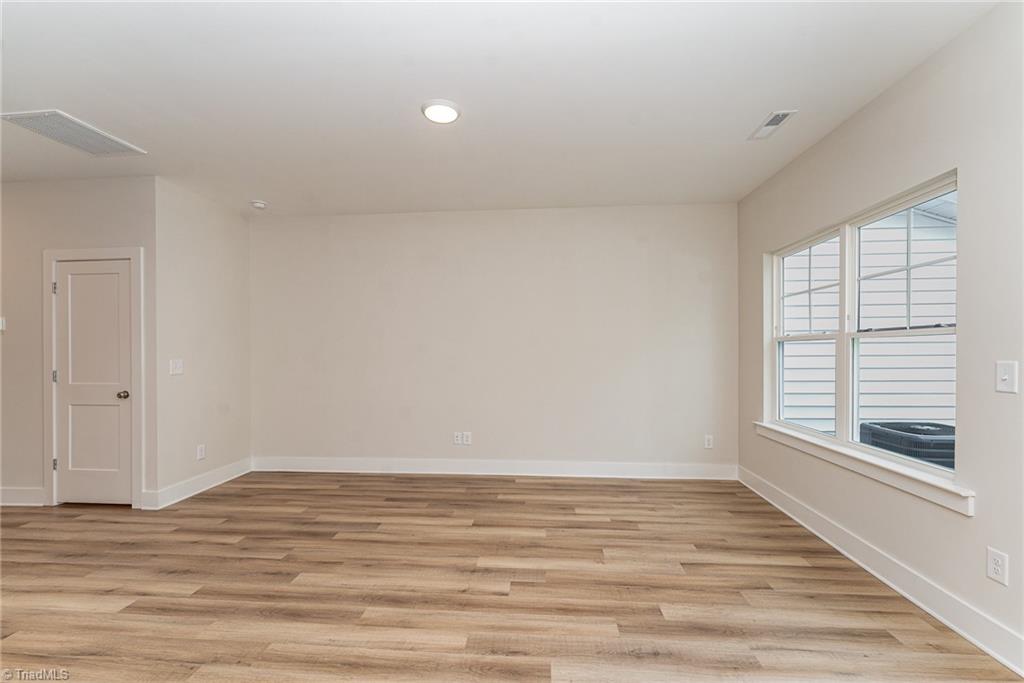 909 Cannon Crossing Circle