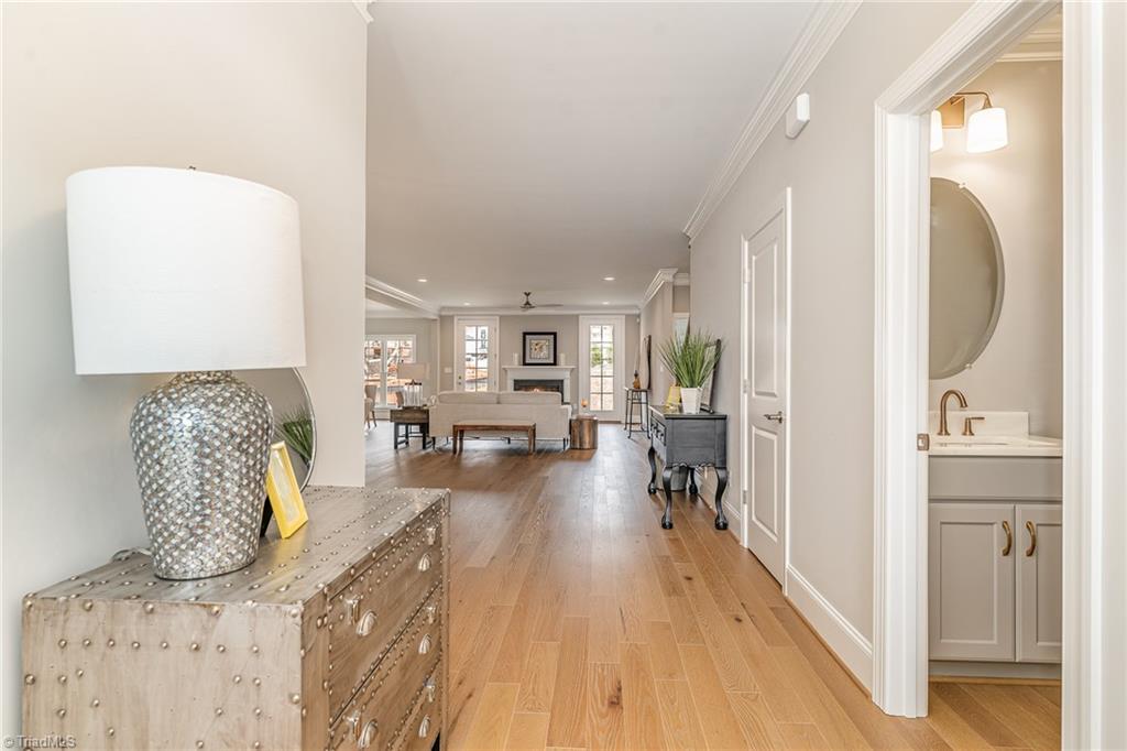 2811 Elim Shores Terrace