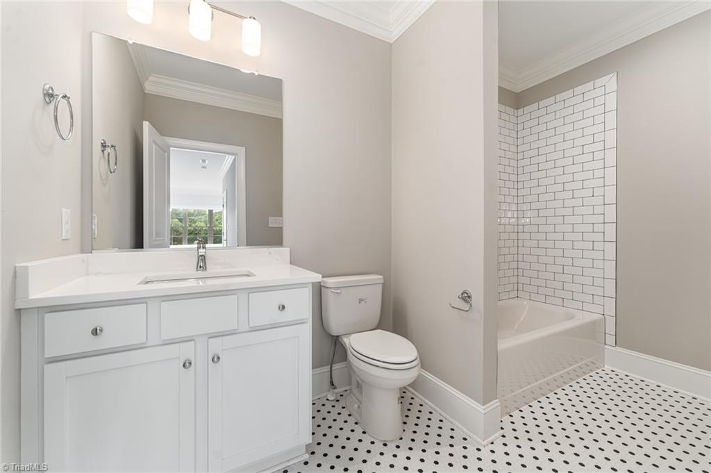 2811 Elim Shores Terrace