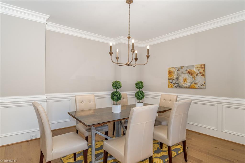 2811 Elim Shores Terrace