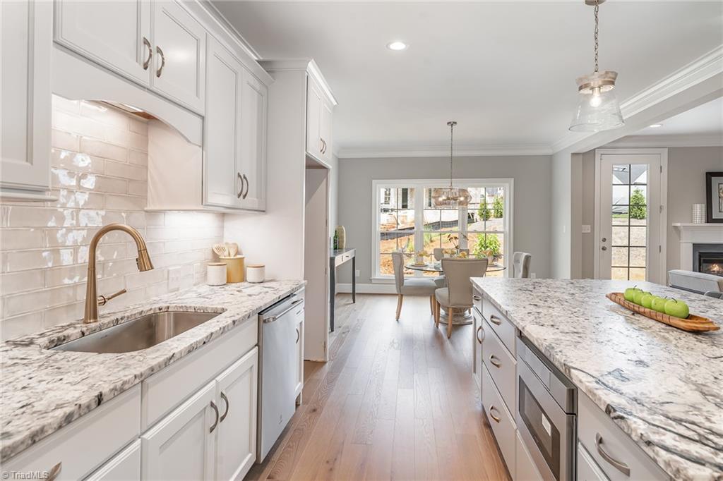 2811 Elim Shores Terrace