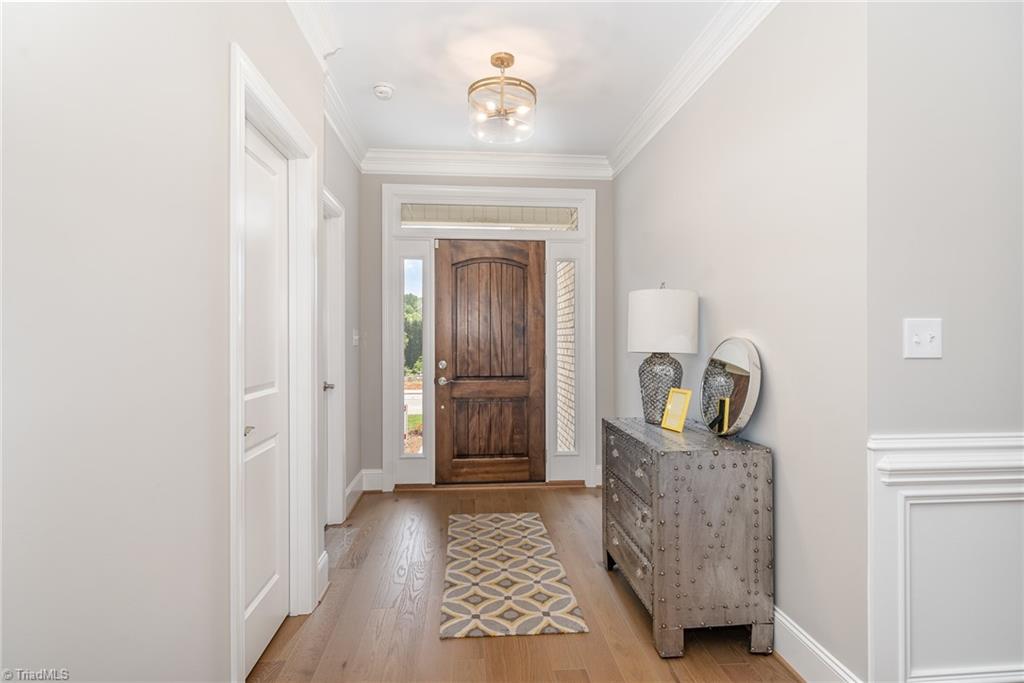 2811 Elim Shores Terrace