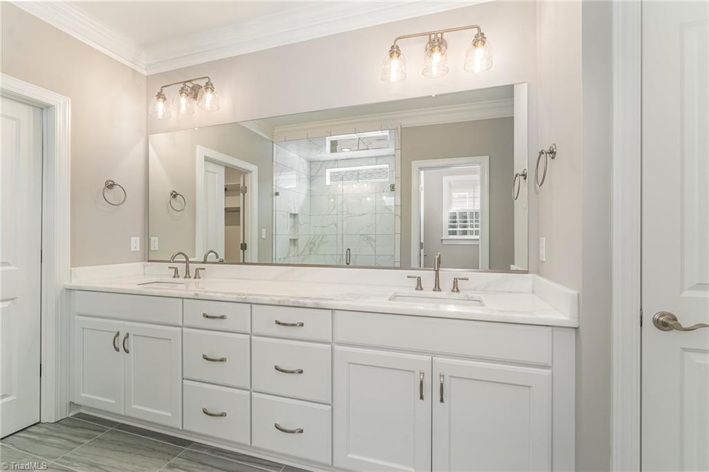 2811 Elim Shores Terrace