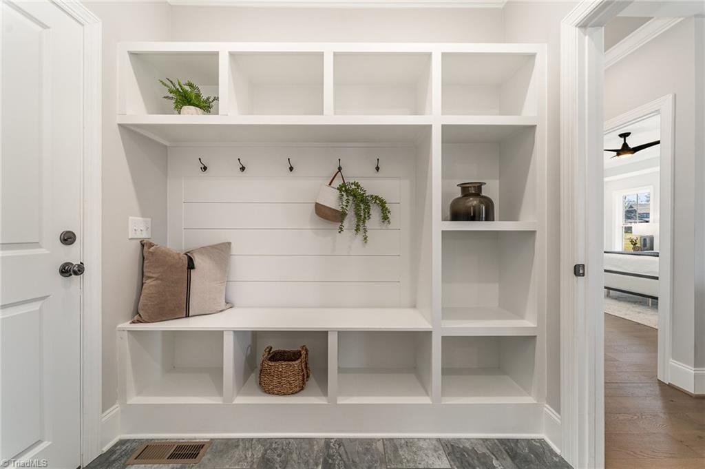 8009 Honkers Hollow Drive