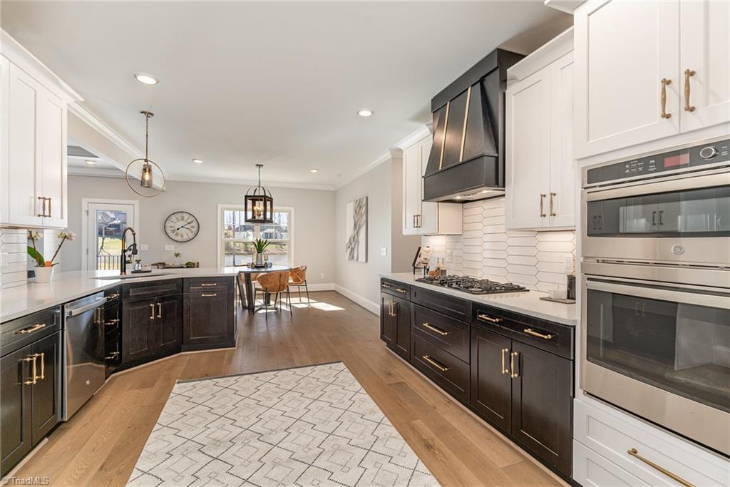 8009 Honkers Hollow Drive