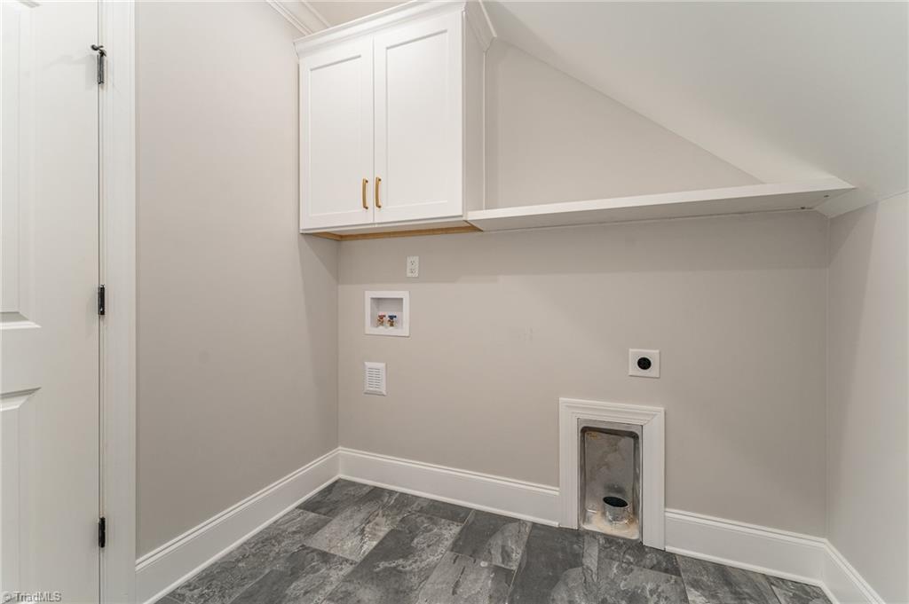 8009 Honkers Hollow Drive