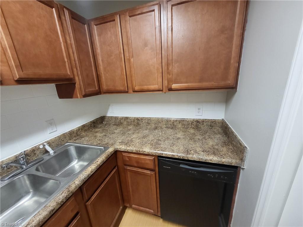 2833 N Ohenry Boulevard # H