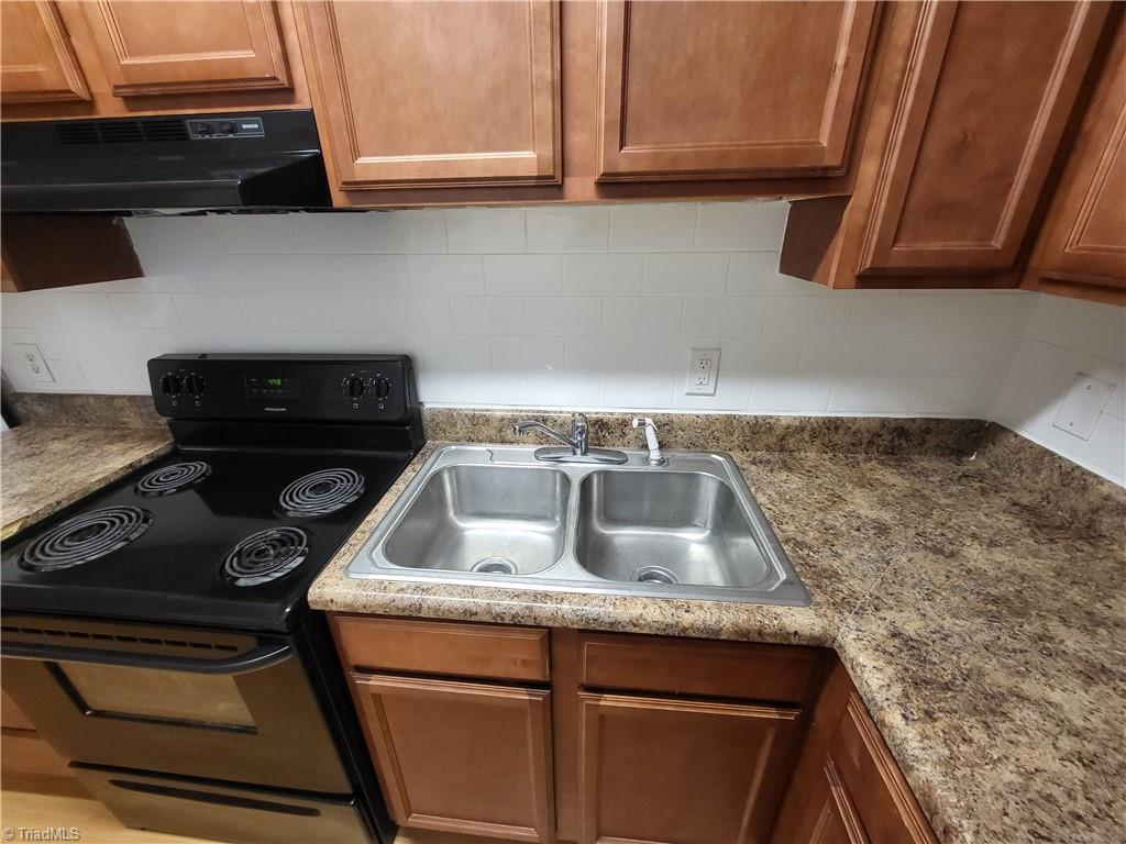 2833 N Ohenry Boulevard # H