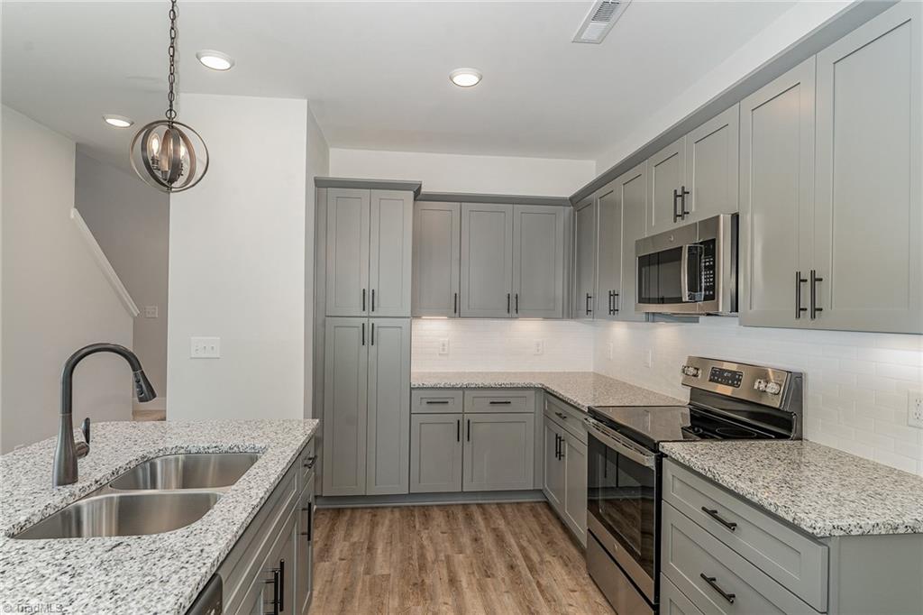 919 Cannon Crossing Circle