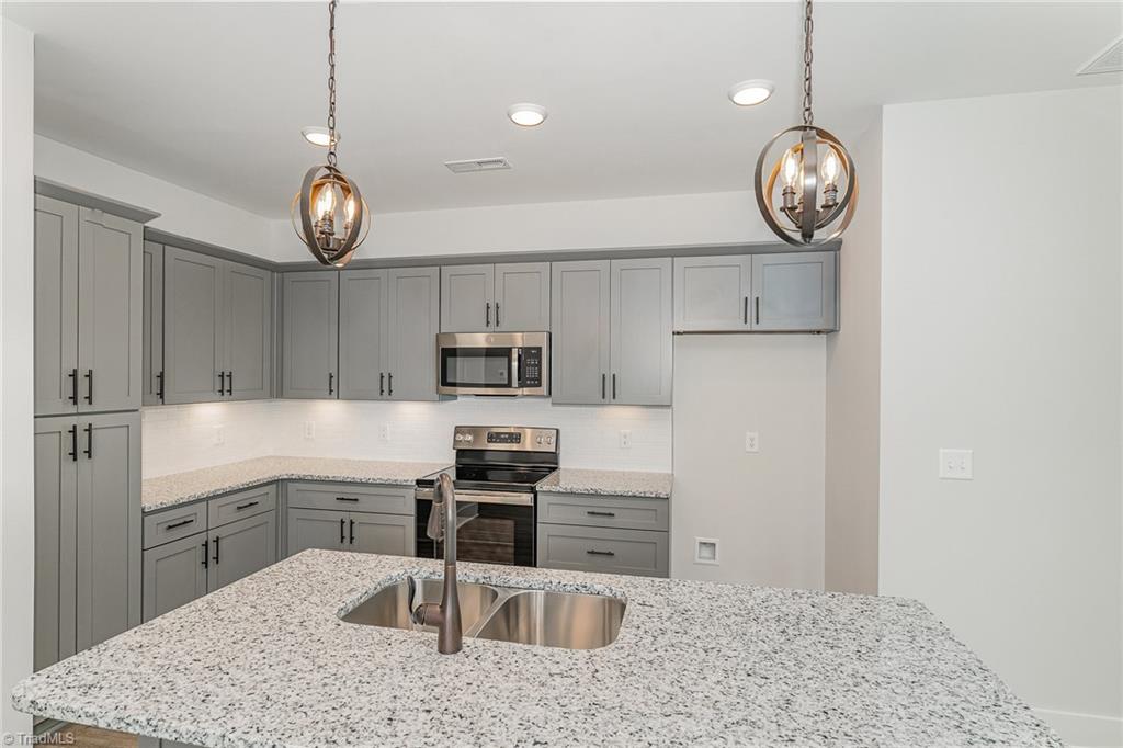 919 Cannon Crossing Circle