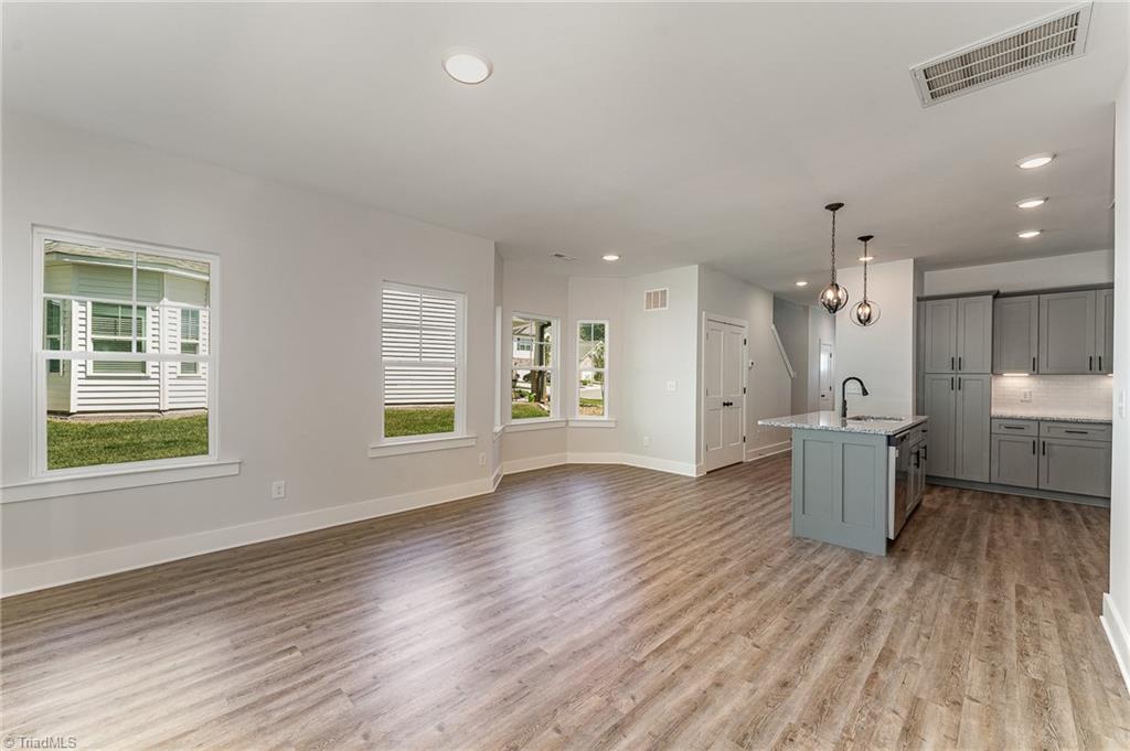 919 Cannon Crossing Circle