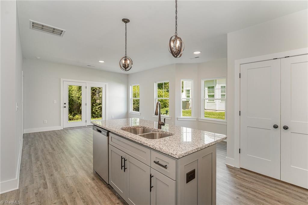 919 Cannon Crossing Circle