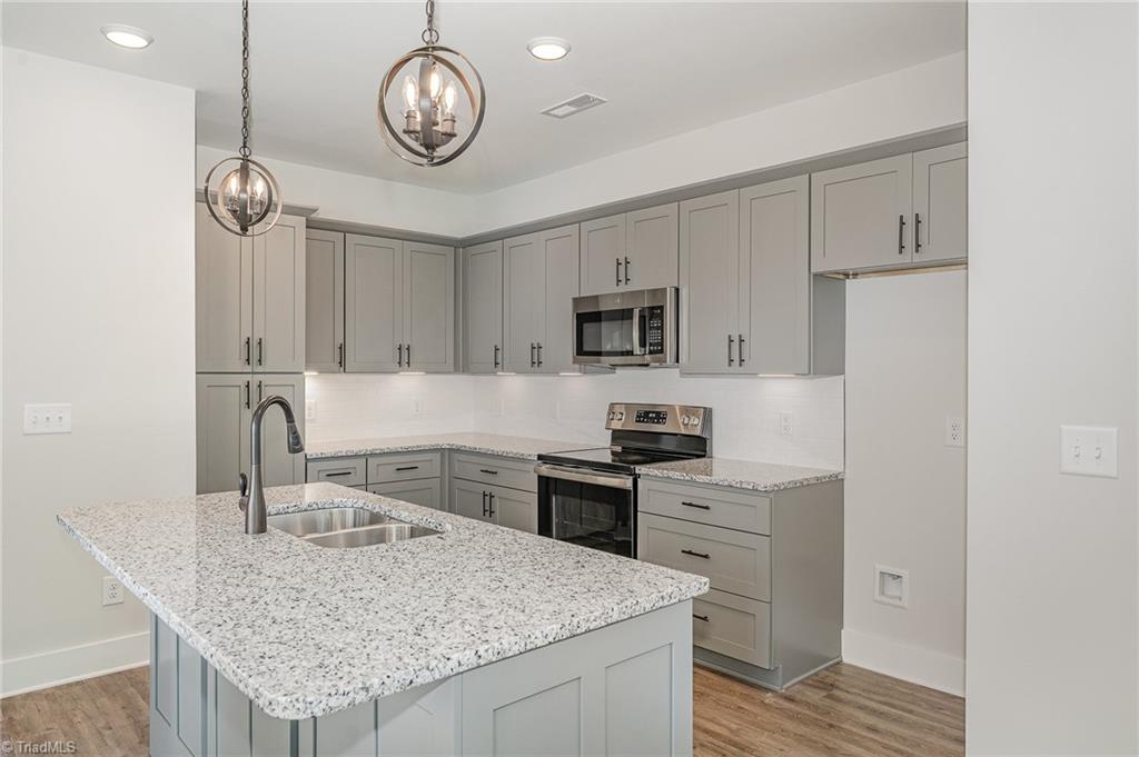 919 Cannon Crossing Circle