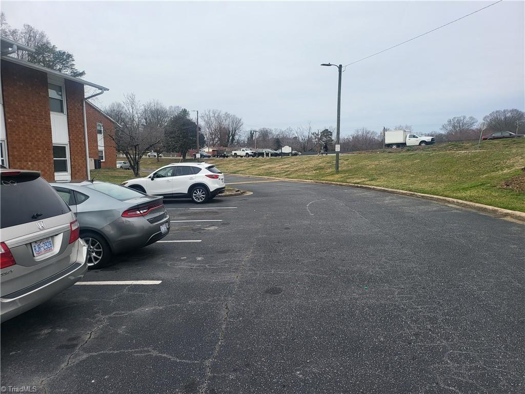 2829 N Ohenry Boulevard # D