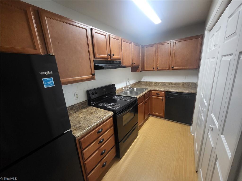 2829 N Ohenry Boulevard # D