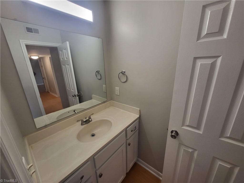 2829 N Ohenry Boulevard # D