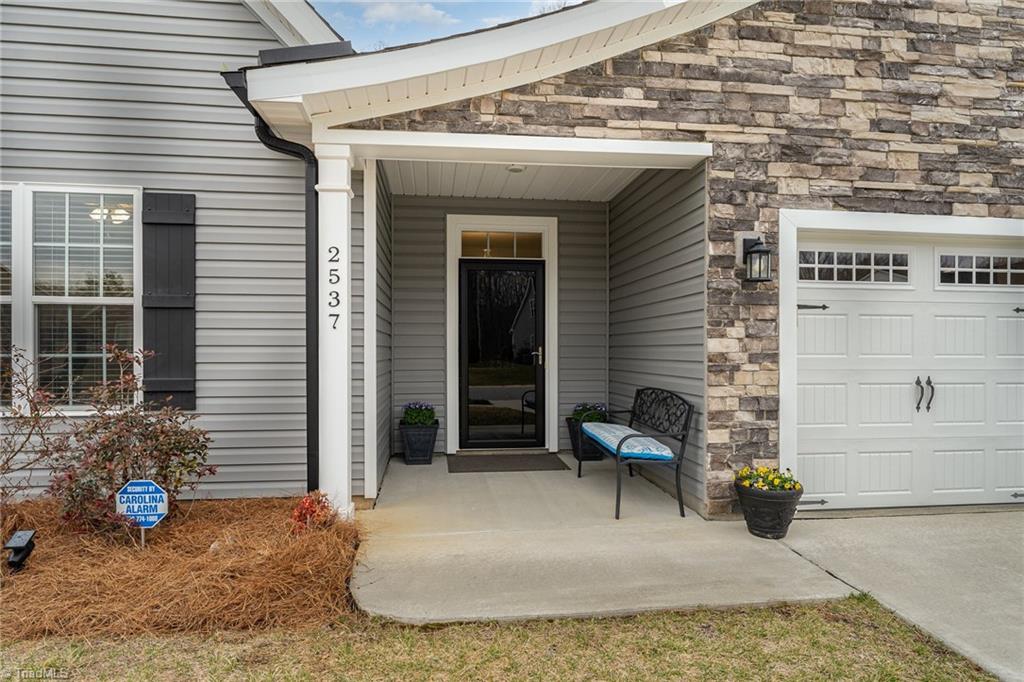 2537 Redwood Hill Court