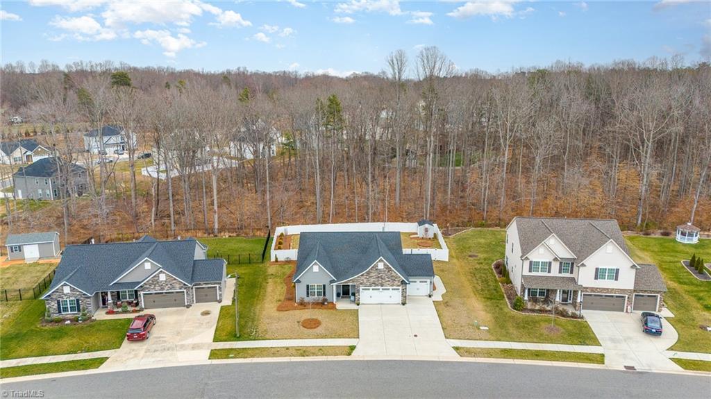 2537 Redwood Hill Court