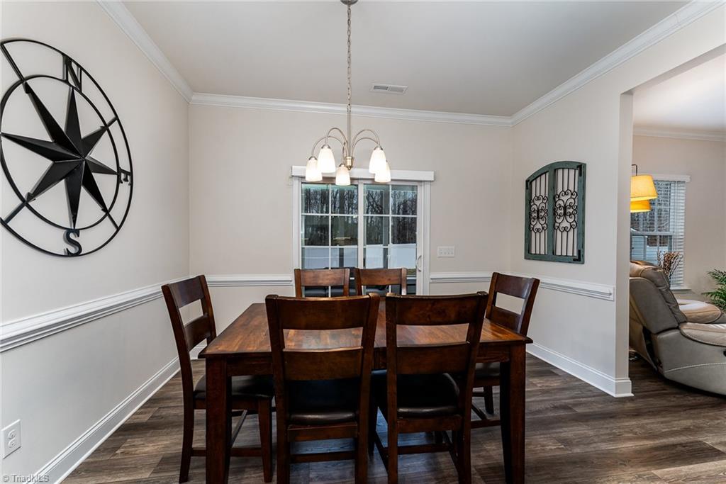 2537 Redwood Hill Court