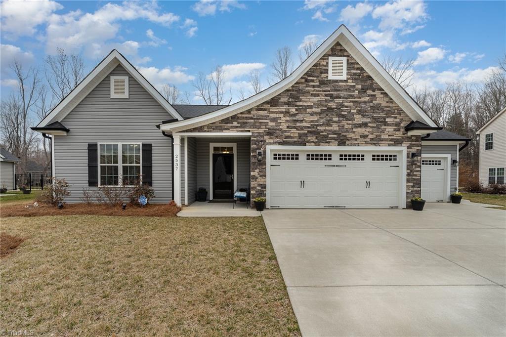 2537 Redwood Hill Court