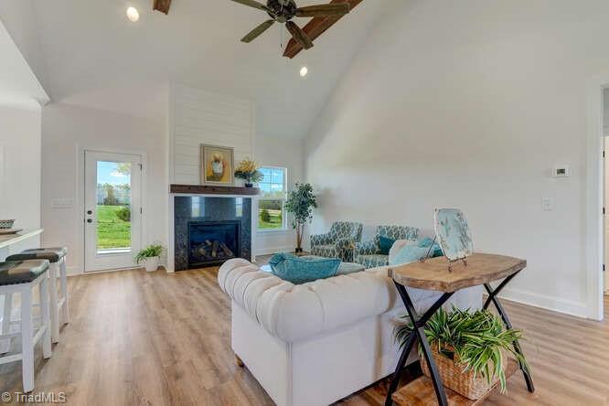 1252 Washburn Road