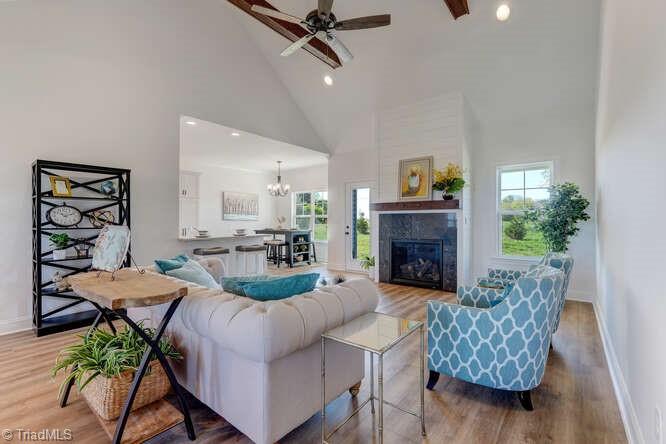 1252 Washburn Road