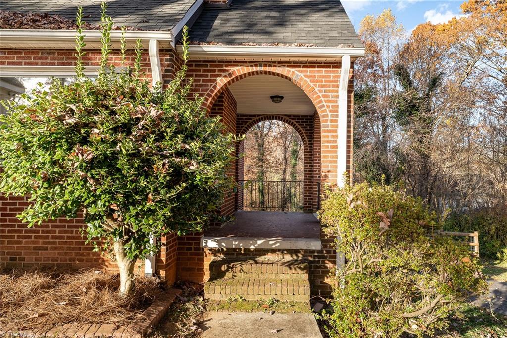 705 Woodcrest Drive