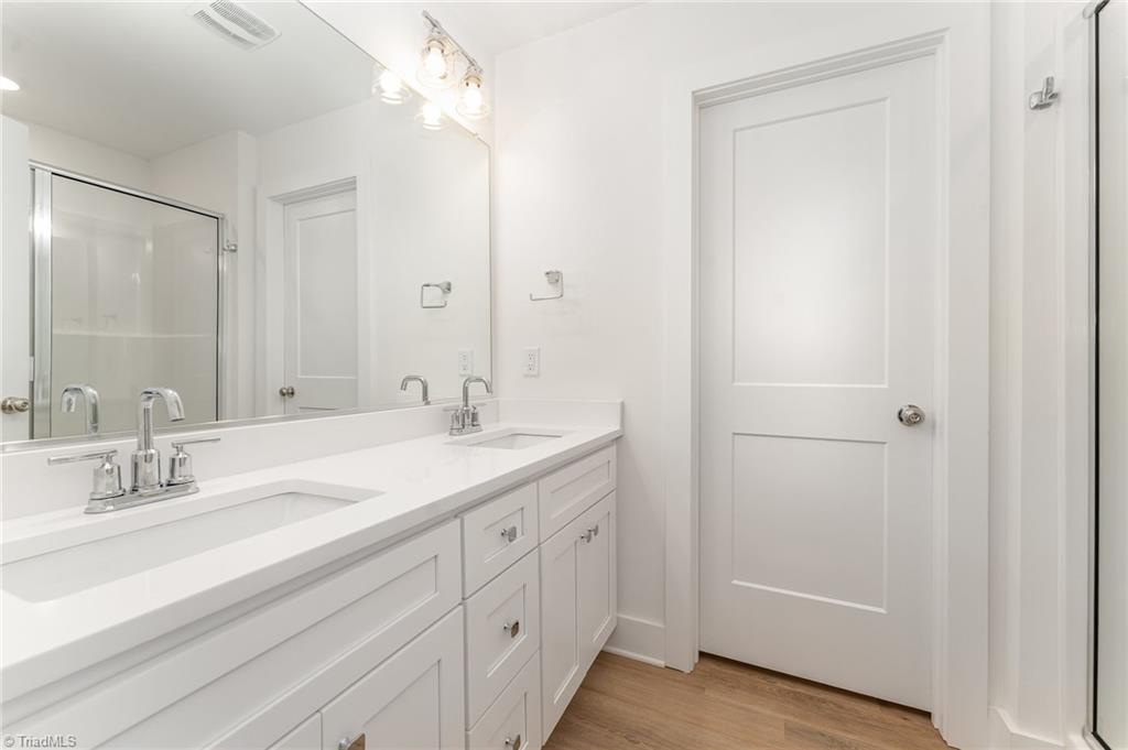 903 Cannon Crossing Circle