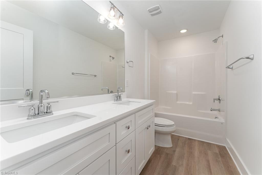 903 Cannon Crossing Circle