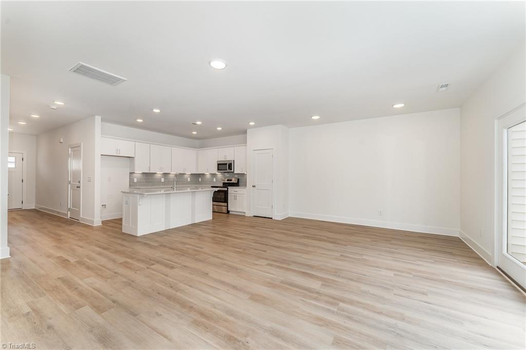 903 Cannon Crossing Circle