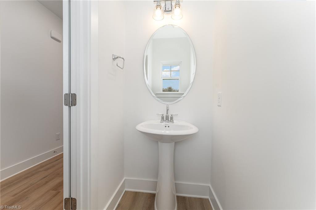 903 Cannon Crossing Circle