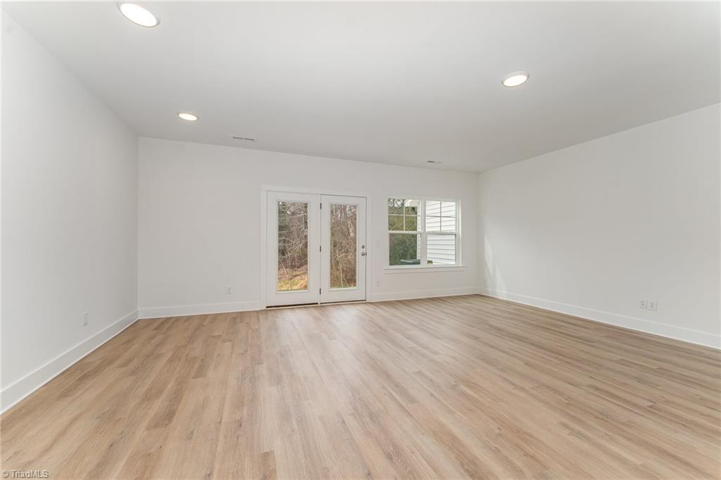 903 Cannon Crossing Circle