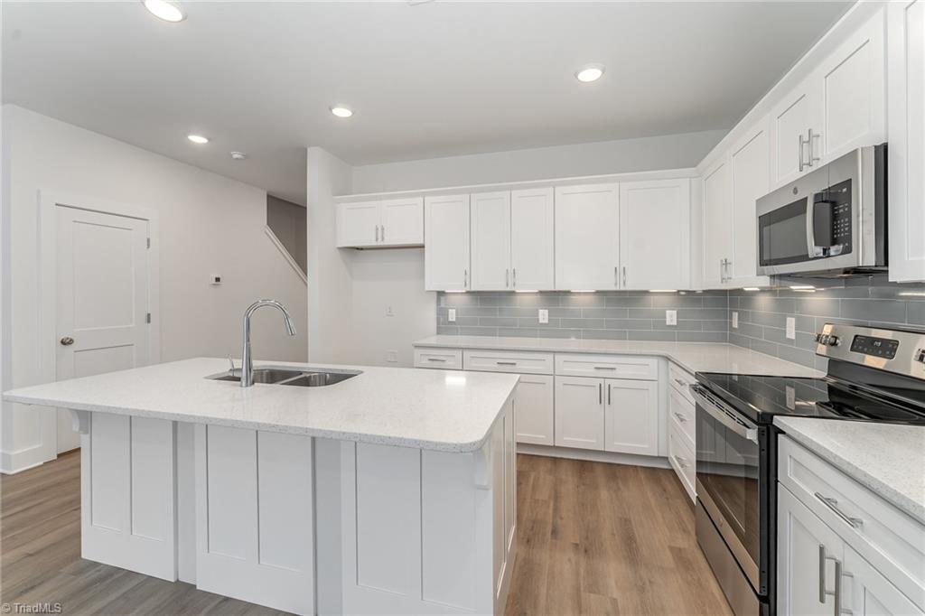 903 Cannon Crossing Circle